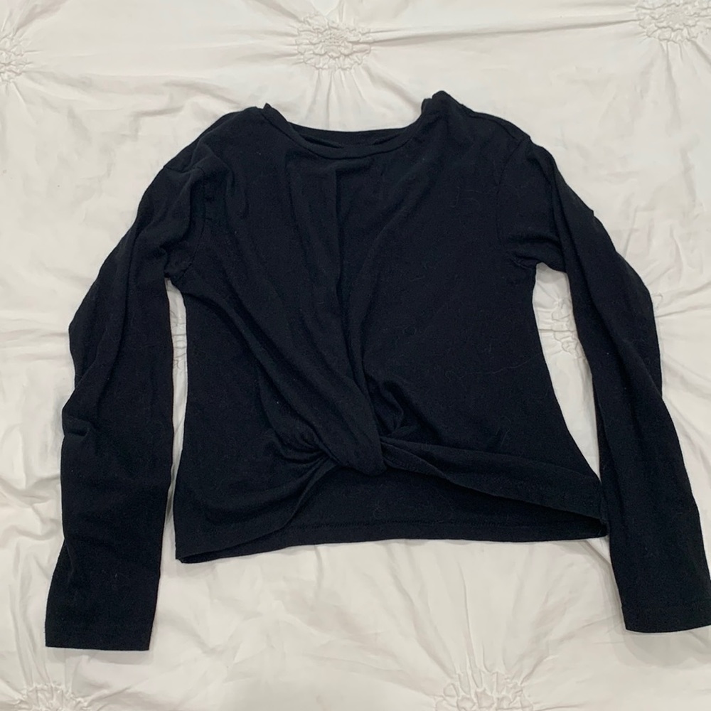 Nordstroms girls black king sleeve shirt with knot